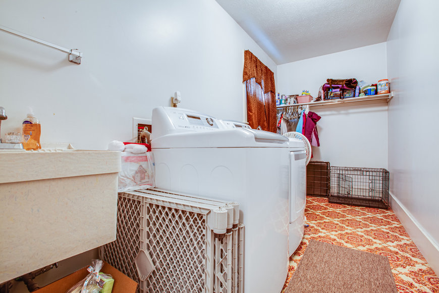 Image for 4 BR/4 BA Home on 2.3 +/- Acres in Ivy Farms Only Minutes From UVA & Downtown Charlottesville--ONLINE ONLY BIDDING!!