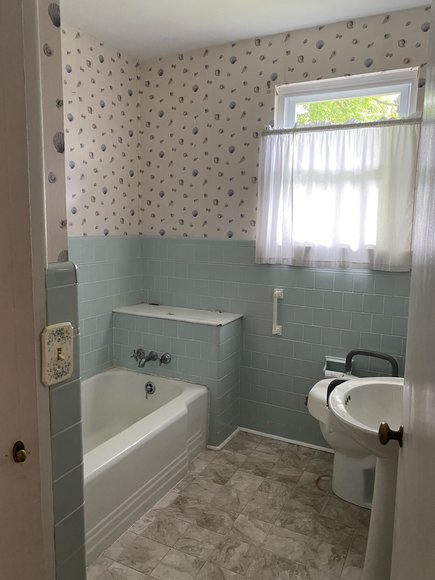 Image for 3 BR/2 BA Home & Garage Apartment on 2+ Acres in Orange Couny, VA--ONLINE ONLY BIDDING