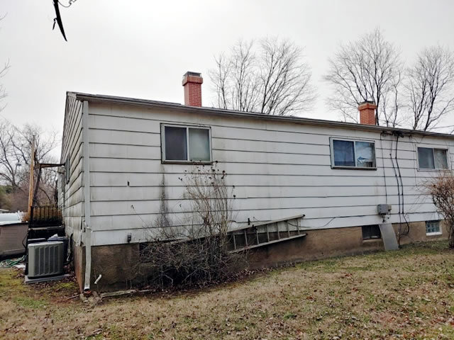 Image for BRICK & VINYL DUPLEX, 3 BEDROOMS, 1.5 BATHS