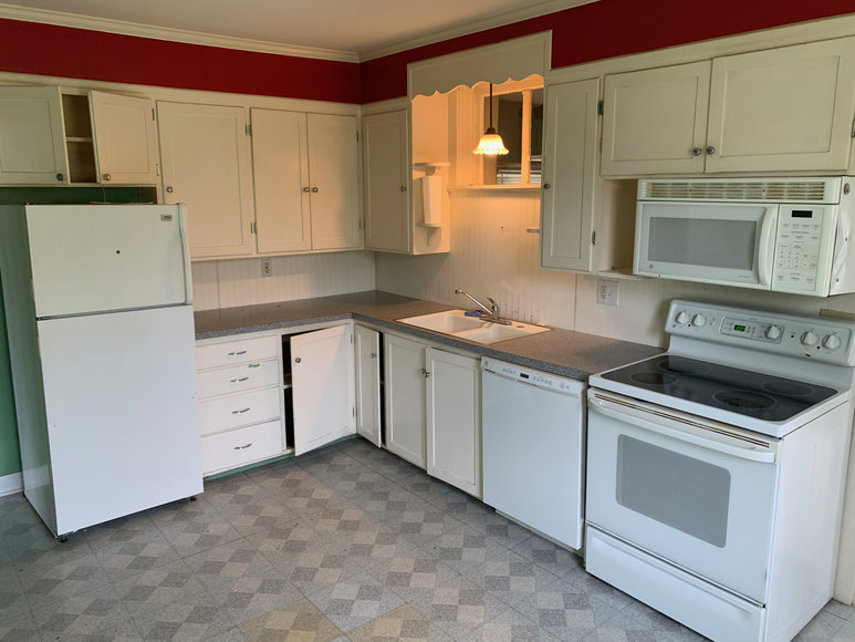 Image for 3 BR/1.5 BA Home in Downtown Berryville, VA (Clarke County)--SELLS to the HIGHEST BIDDER!!