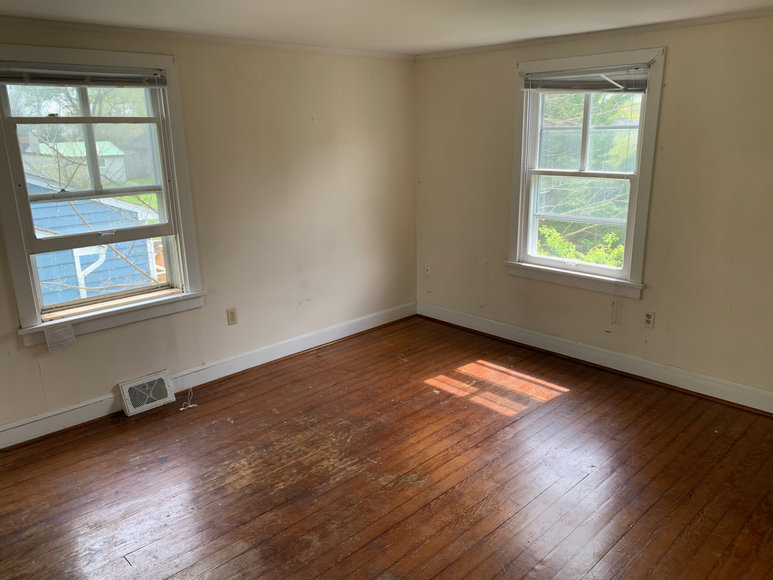 Image for 3 BR/1.5 BA Home in Downtown Berryville, VA (Clarke County)--SELLS to the HIGHEST BIDDER!!