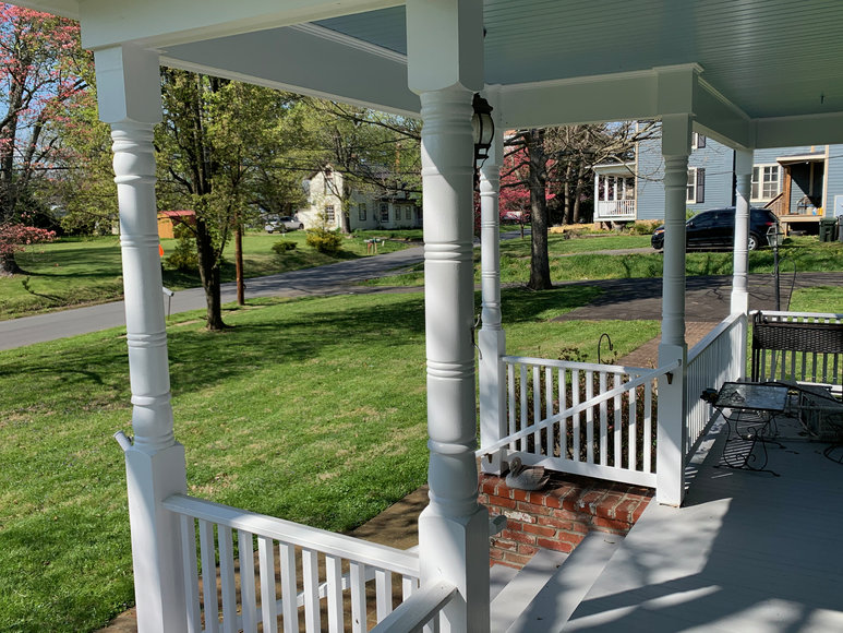 Image for Stately 3 BR/2.5 BA Home on 1.28 +/- Acre Lot in Hamilton, VA--SELLS to the HIGHEST BIDDER!!