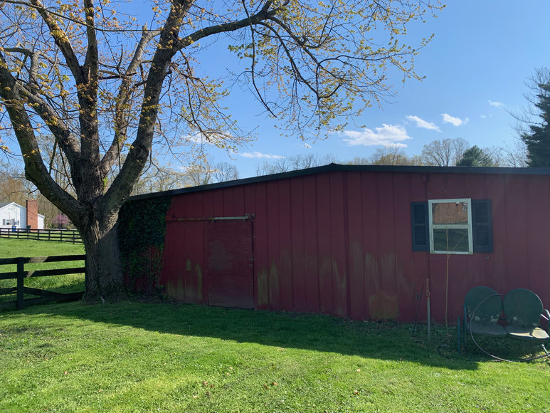 Image for Stately 3 BR/2.5 BA Home on 1.28 +/- Acre Lot in Hamilton, VA--SELLS to the HIGHEST BIDDER!!