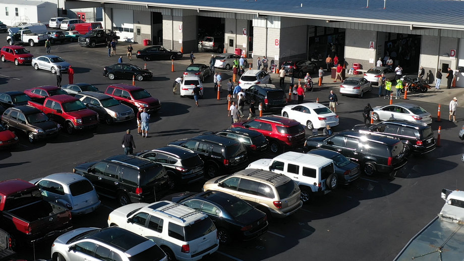 PUBLIC AUTO AUCTION Hundreds of Bank Repos, Government Vehicles