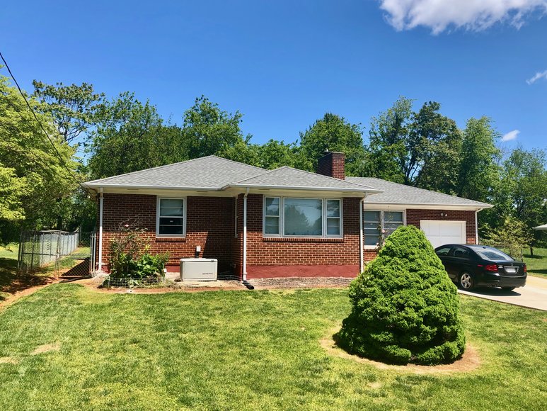 Image for 5 BR/2 BA Home w/Basement on .3 +/- Acre Lot Only MInutes From Liberty University & University of Lynchburg--ONLINE ONLY BIDDING!!