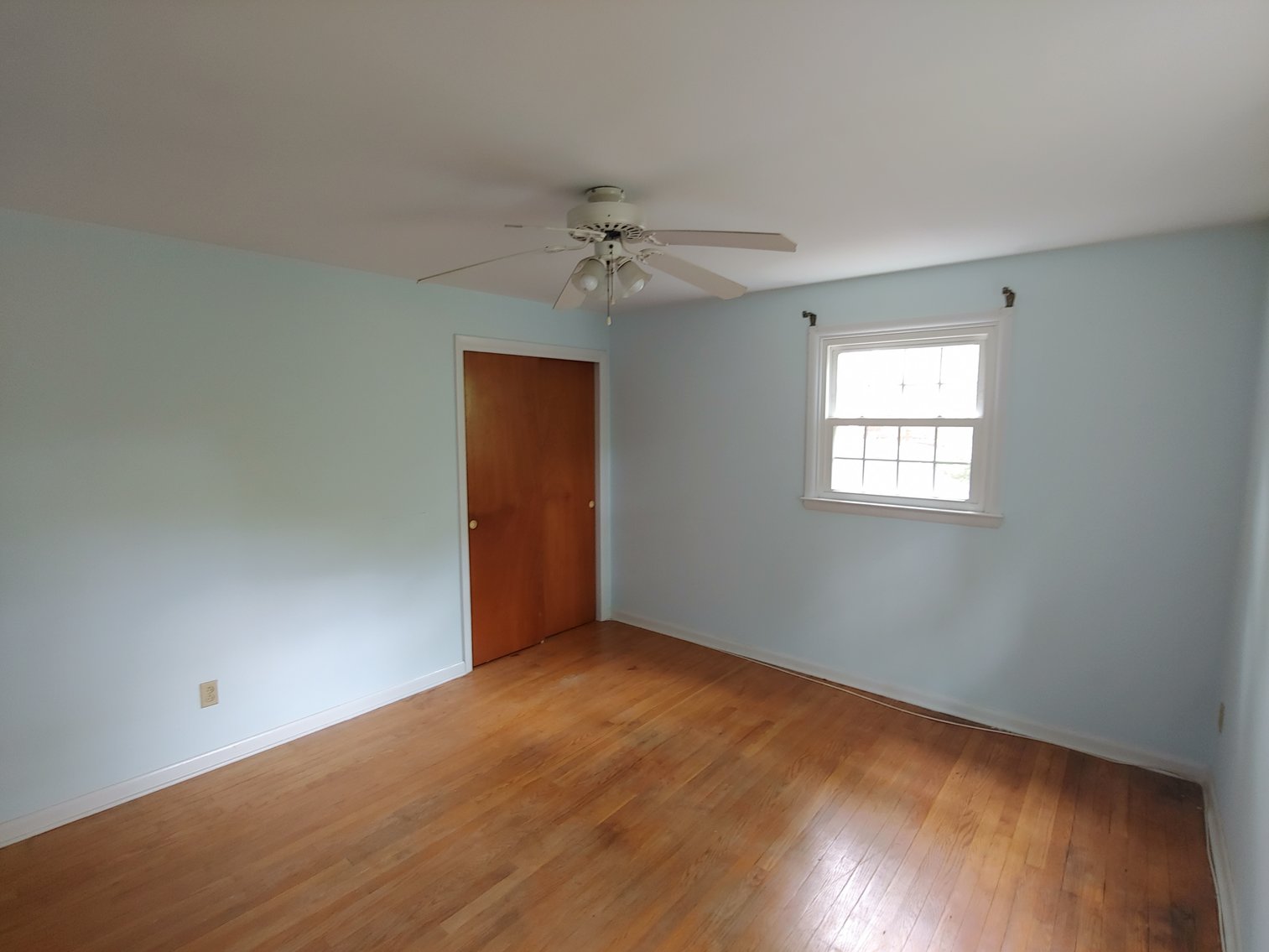 Image for COLONIAL STYLE HOME- 4 BEDROOMS, 2 BATHS