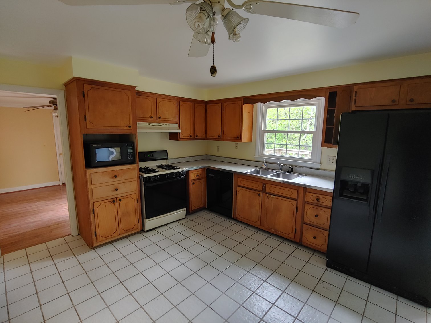 Image for COLONIAL STYLE HOME- 4 BEDROOMS, 2 BATHS