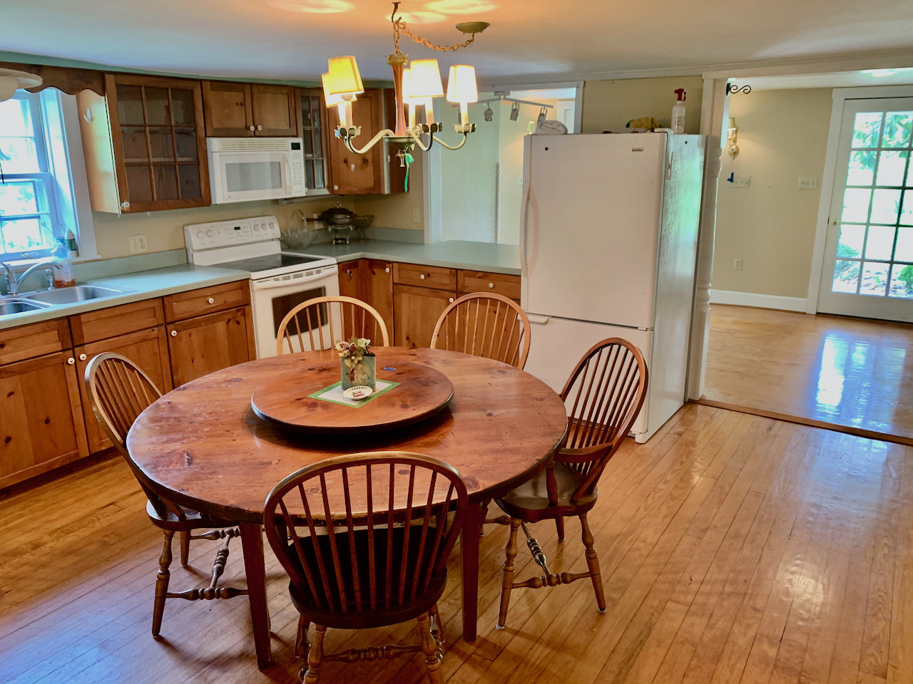 Image for Stately 3 BR/2.5 BA Home on 1.28 +/- Acre Lot in Hamilton, VA--SELLS to the HIGHEST BIDDER!!