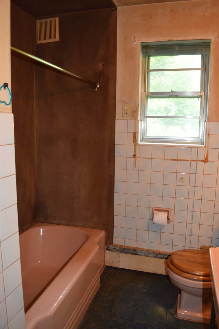 Image for Real Estate Private Showing - By Appointment Only | 1506 East 6th Street, Bethlehem, PA 18015