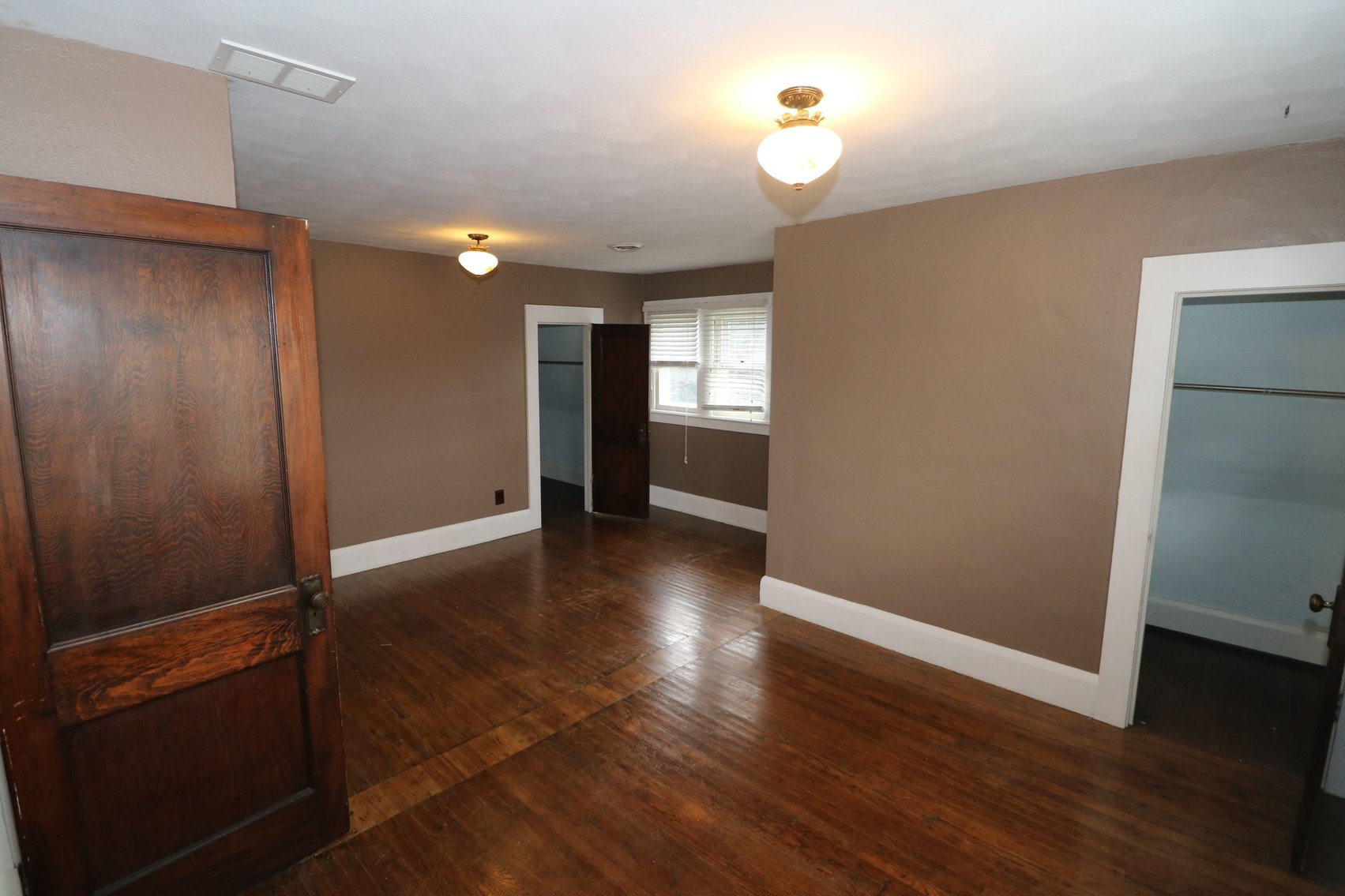 Image for MINIMUM BID AUCTION! $80,000 - 210 East Main Street