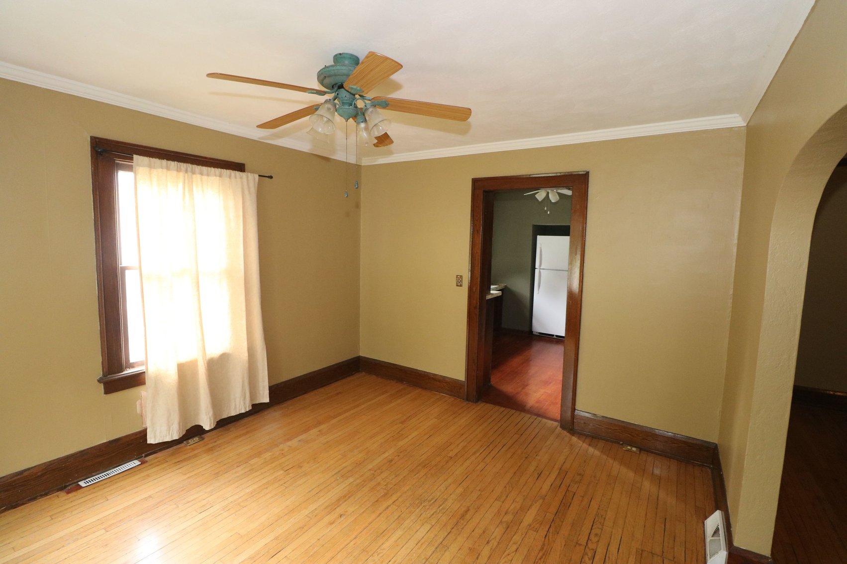 Image for MINIMUM BID AUCTION! $80,000 - 210 East Main Street