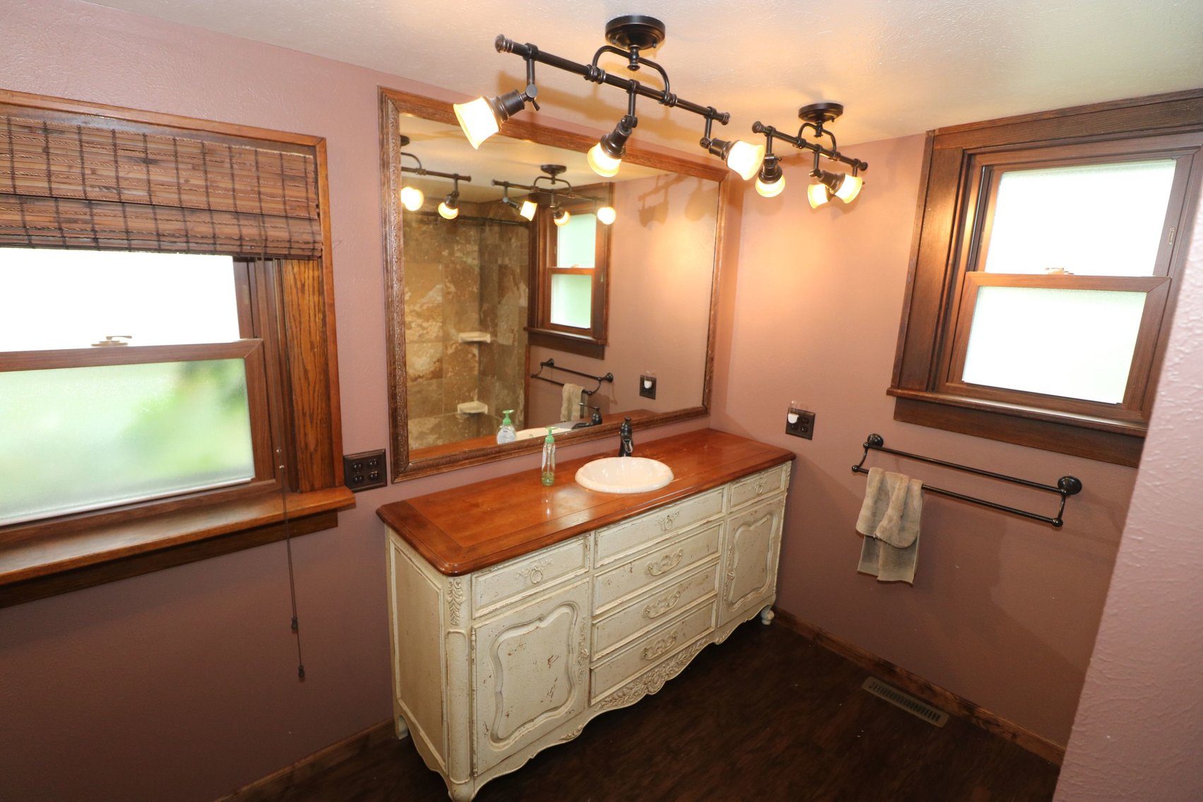 Image for MINIMUM BID AUCTION! $80,000 - 210 East Main Street