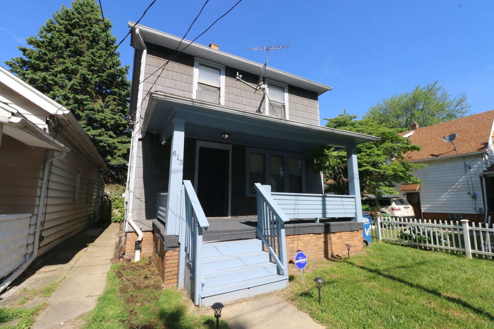 Image for MINIMUM BID AUCTION! $19,000 - 615 Waverly Avenue