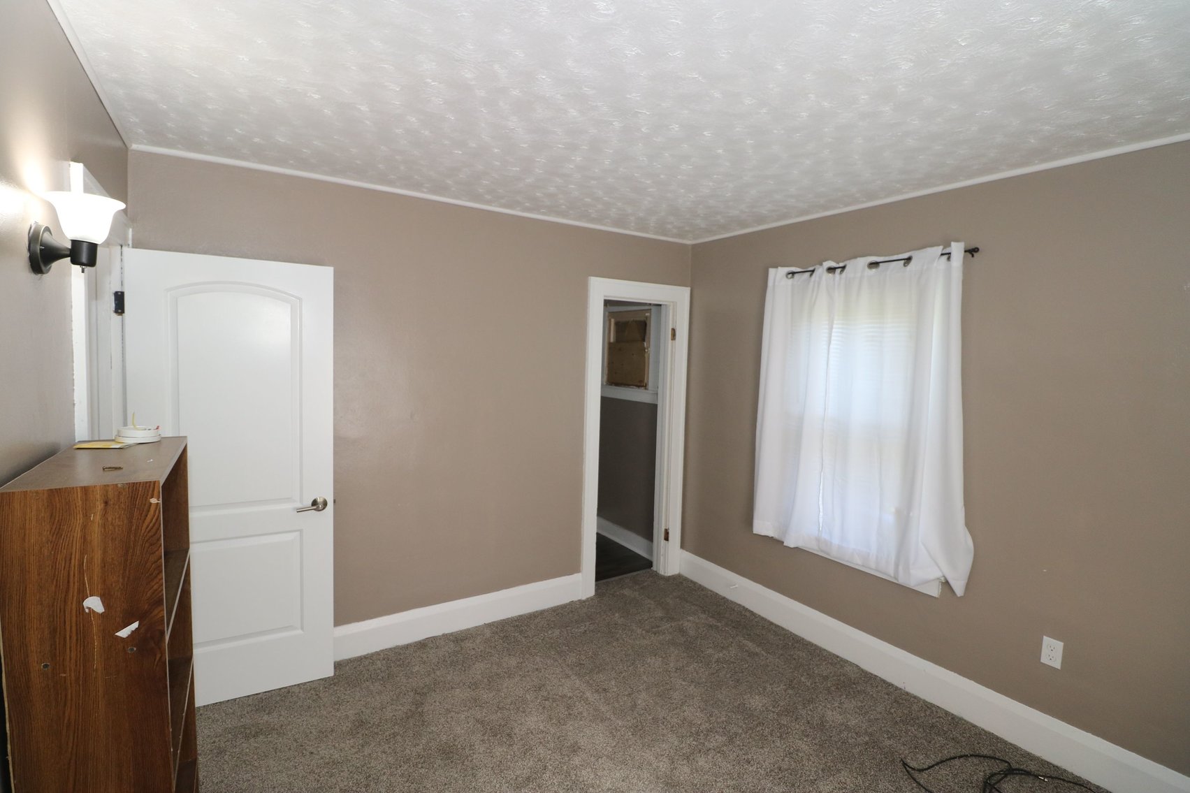 Image for MINIMUM BID AUCTION! $19,000 - 615 Waverly Avenue