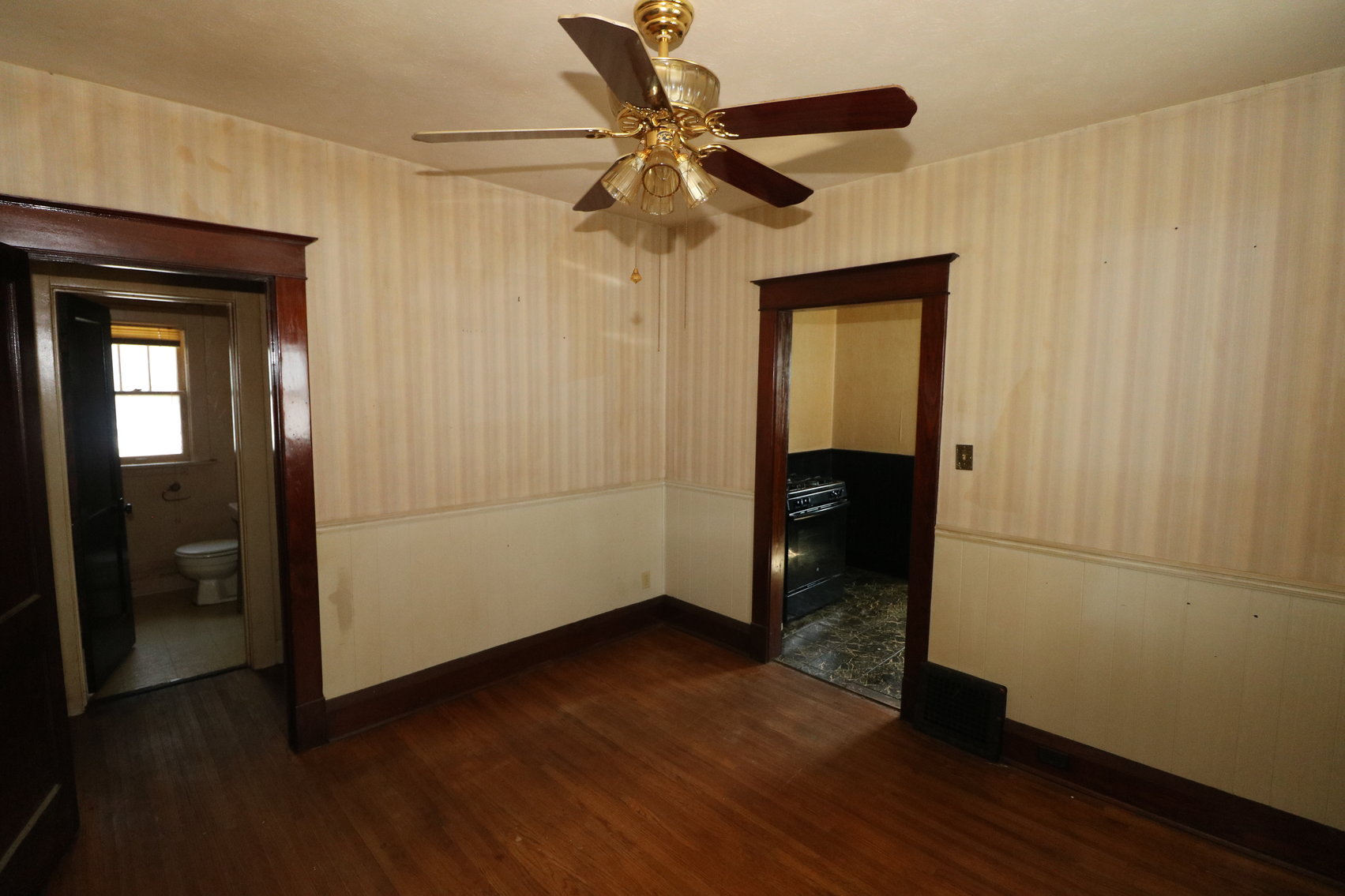 Image for ABSOLUTE AUCTION! - 729 Geneva Avenue