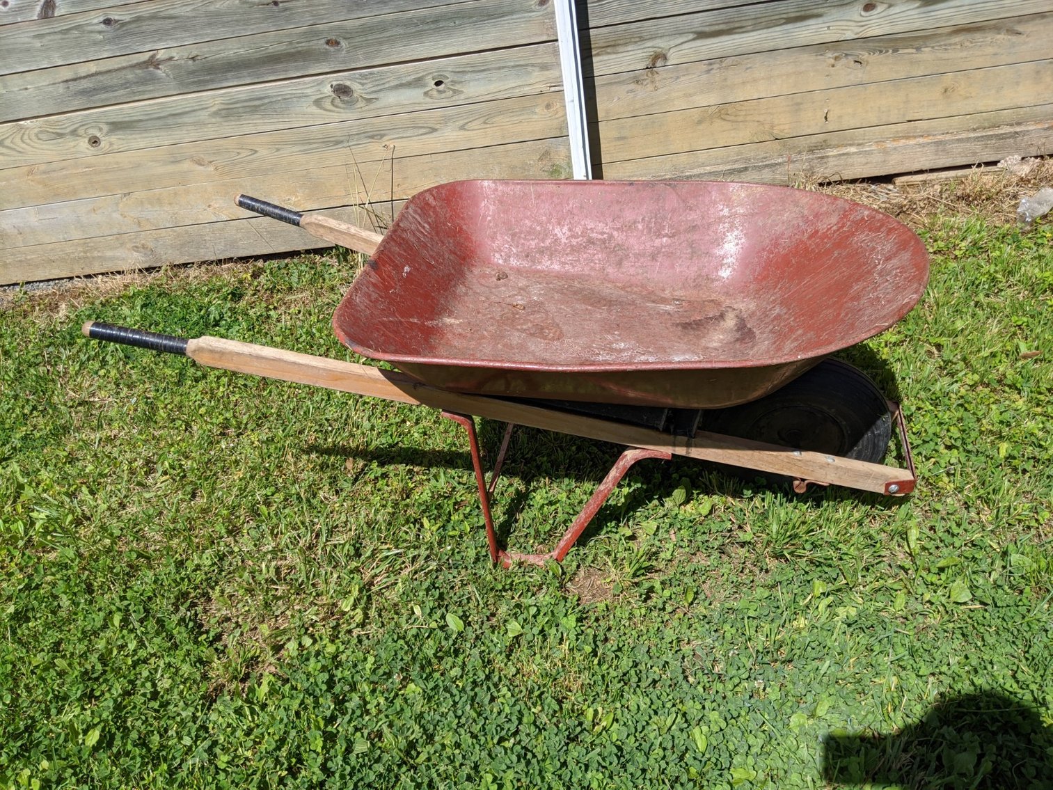 True Temper Wheel Barrow