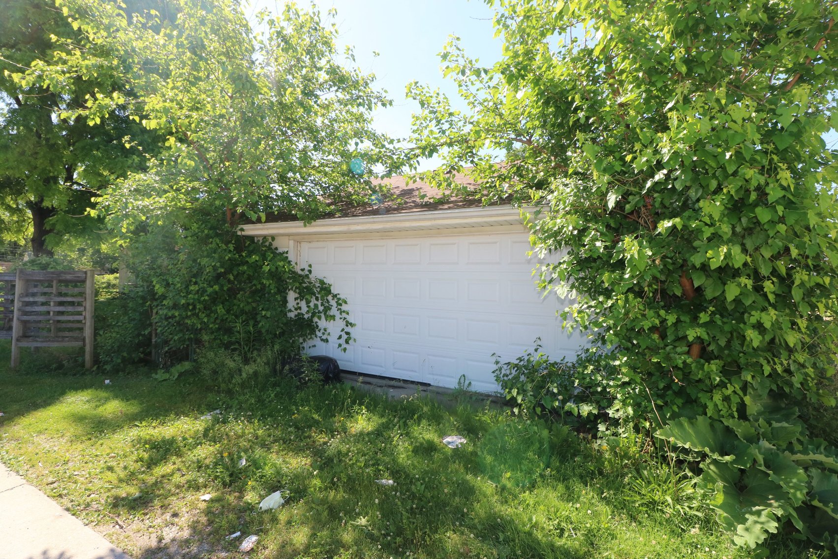 Image for ABSOLUTE AUCTION! 317 East Lake Street