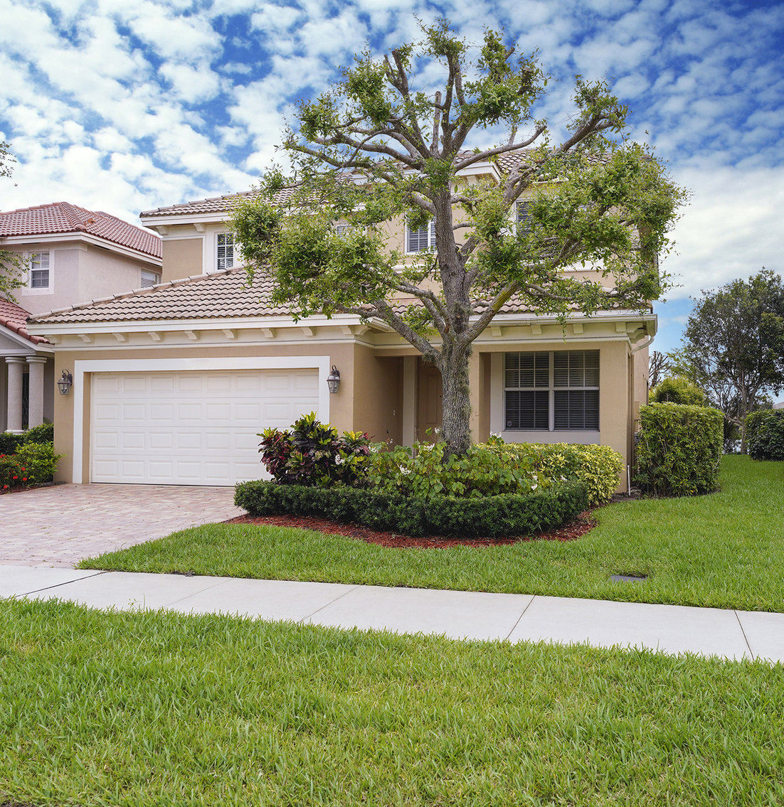 Image for Beautiful 2-Story Home in The Oaks  For Sale ONLY at ABSOLUTE AUCTION