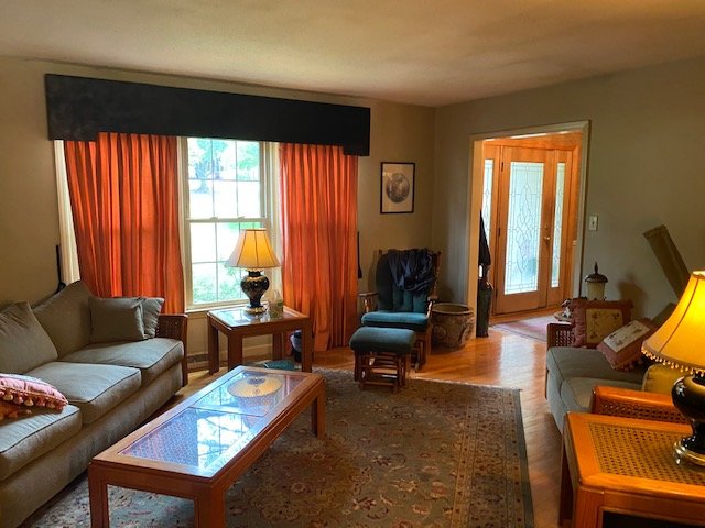 Image for 1467 Georgetowne Drive - House and Contents