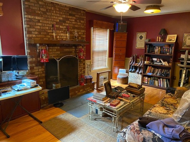 Image for 1467 Georgetowne Drive - House and Contents