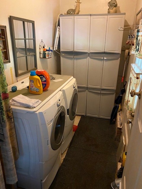 Image for 1467 Georgetowne Drive - House and Contents