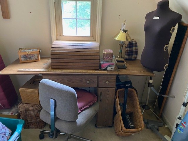 Image for 1467 Georgetowne Drive - House and Contents