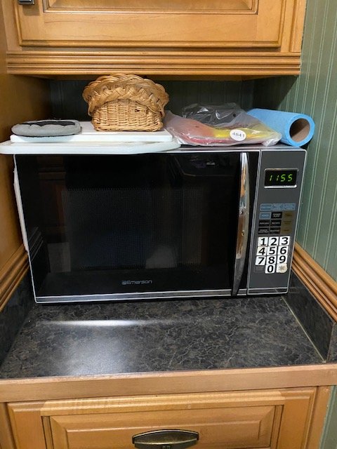 Image for 1467 Georgetowne Drive - House and Contents