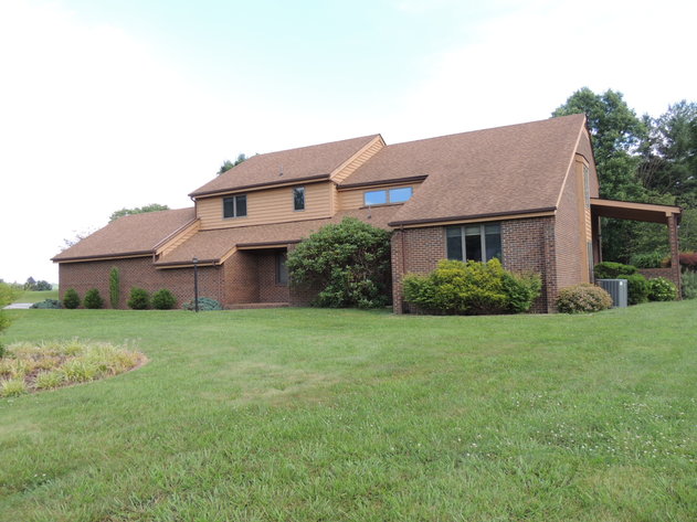 Image for Amazing Custom-built Home on 4+ Acres!