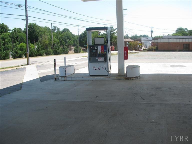 Image for TWO BANK ORDERED COMMERCIAL REAL ESTATE AUCTIONS: Gretna, VA