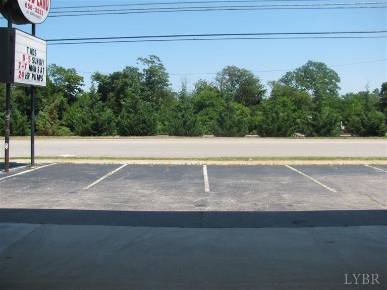 Image for TWO BANK ORDERED COMMERCIAL REAL ESTATE AUCTIONS: Gretna, VA