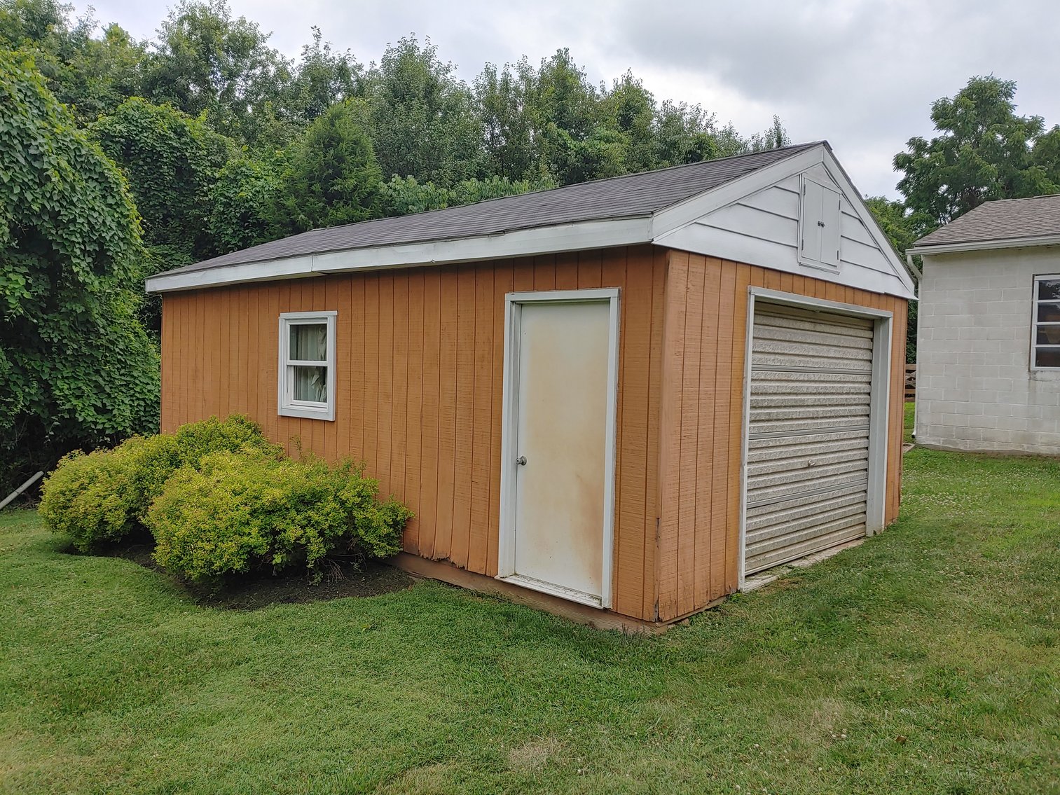 Image for 3 BR, 1 FULL 2 HALF BA BRICK HOME W/ ATTACHED GARAGE/CARPORT ON 0.54+/- ACRE LOT, ZONED RO