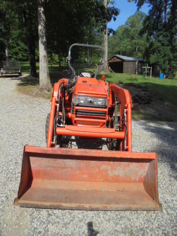 Image for PUBLIC ESTATE AUCTION (LIVING~MOVING)