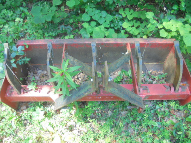 Image for PUBLIC ESTATE AUCTION (LIVING~MOVING)