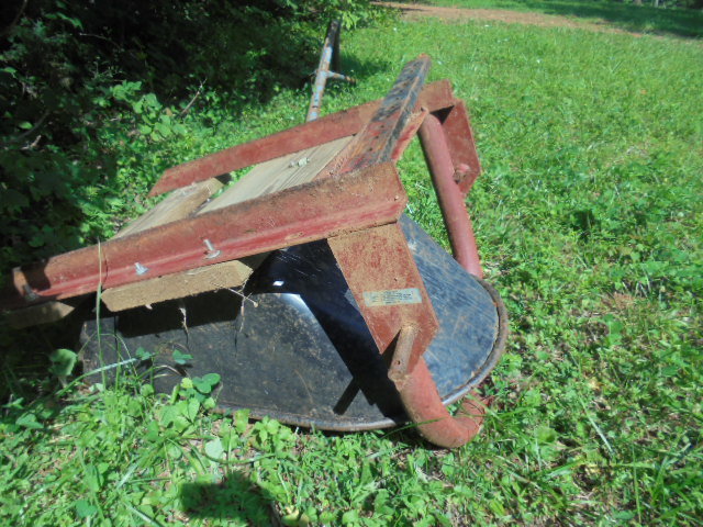 Image for PUBLIC ESTATE AUCTION (LIVING~MOVING)