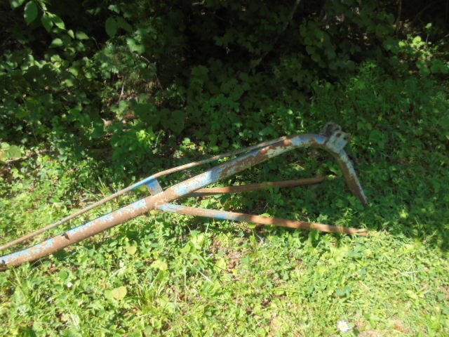 Image for PUBLIC ESTATE AUCTION (LIVING~MOVING)