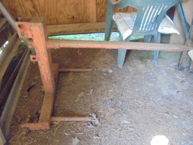 Image for PUBLIC ESTATE AUCTION (LIVING~MOVING)