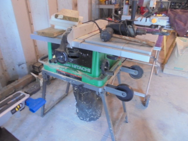 Image for PUBLIC ESTATE AUCTION (LIVING~MOVING)