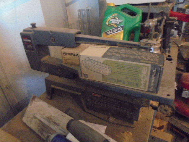 Image for PUBLIC ESTATE AUCTION (LIVING~MOVING)