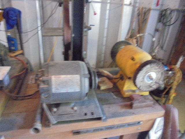 Image for PUBLIC ESTATE AUCTION (LIVING~MOVING)