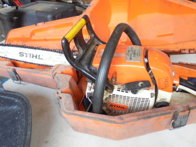 Image for PUBLIC ESTATE AUCTION (LIVING~MOVING)