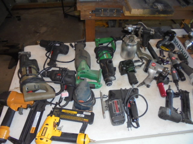 Image for PUBLIC ESTATE AUCTION (LIVING~MOVING)