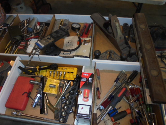 Image for PUBLIC ESTATE AUCTION (LIVING~MOVING)