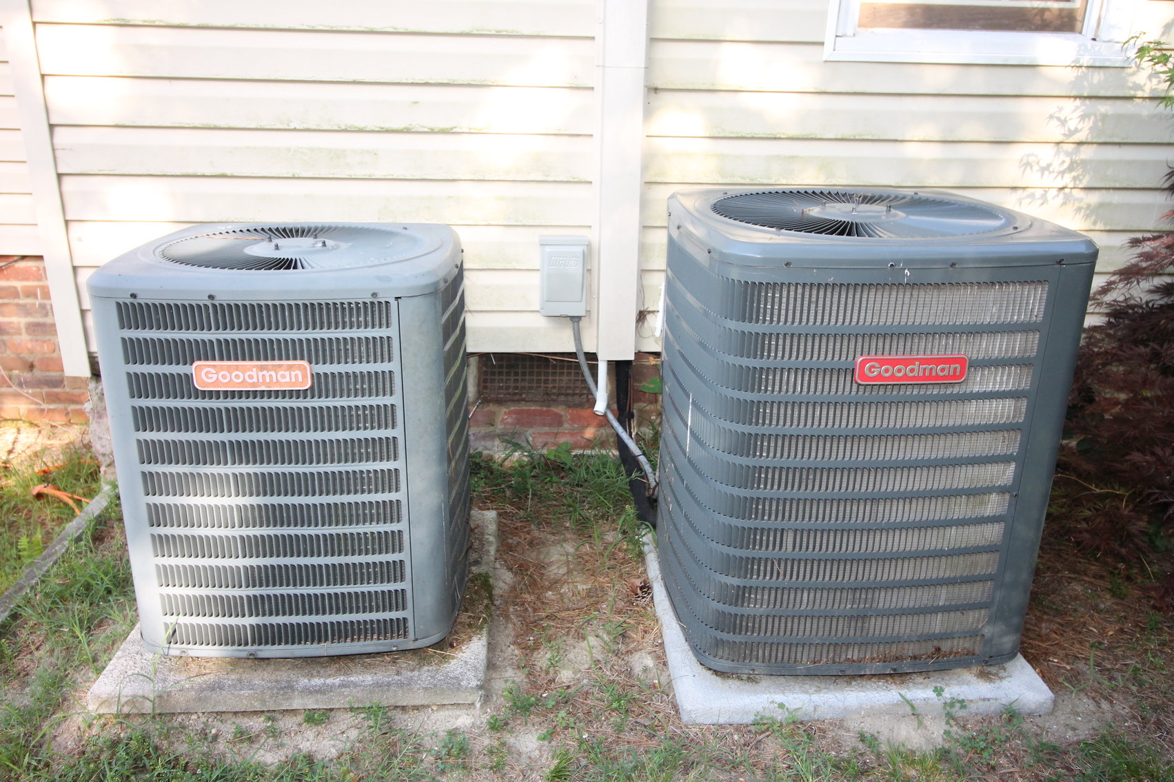 Image for Home & Lots - 3 BR/1 BA Home on .3 +/- Acre Lot AND Adjacent 3.3 +/- Acre & .7 +/- Acre Lots--SELLS to the HIGHEST BIDDER!!