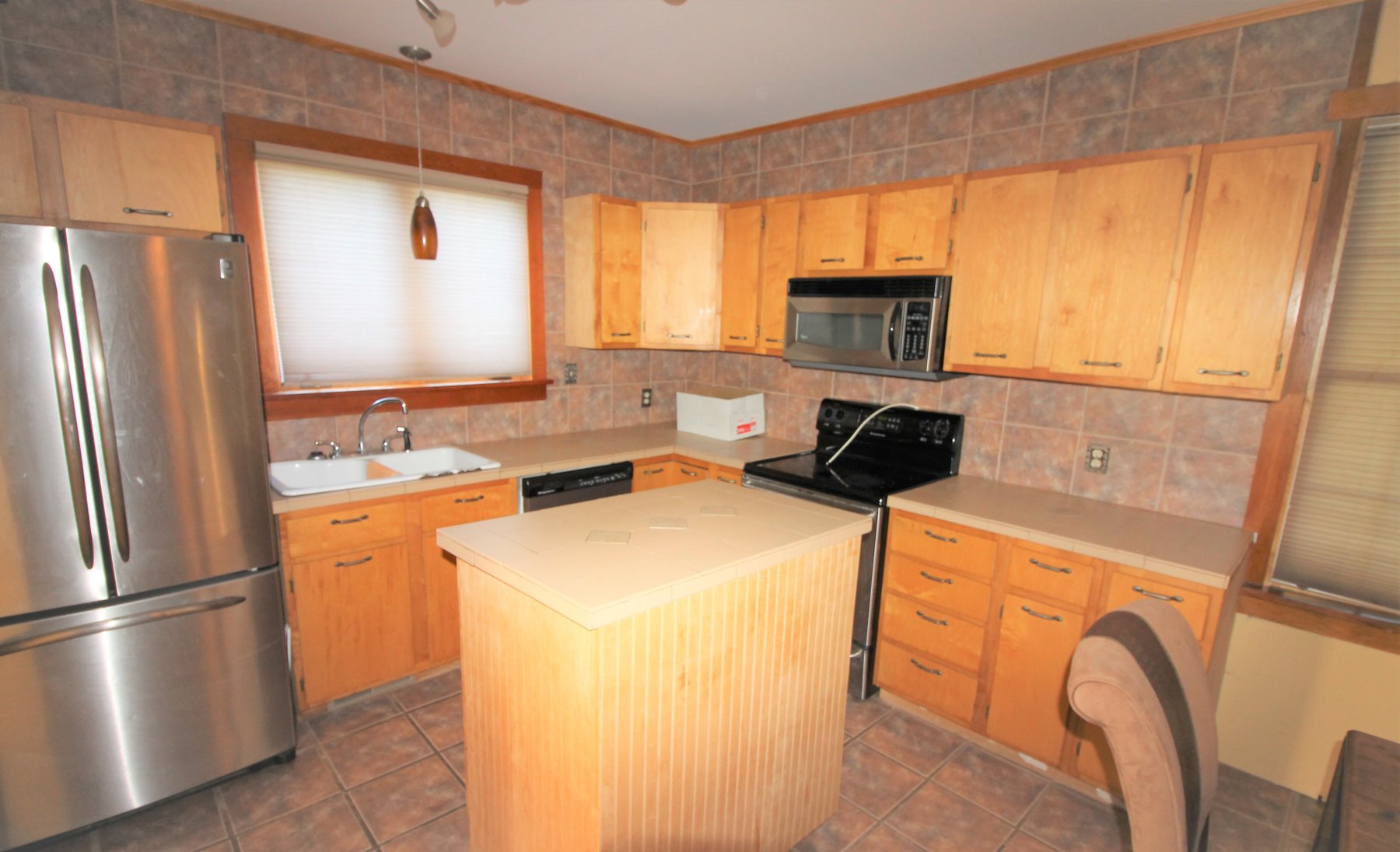 Image for Home & Lots - 3 BR/1 BA Home on .3 +/- Acre Lot AND Adjacent 3.3 +/- Acre & .7 +/- Acre Lots--SELLS to the HIGHEST BIDDER!!