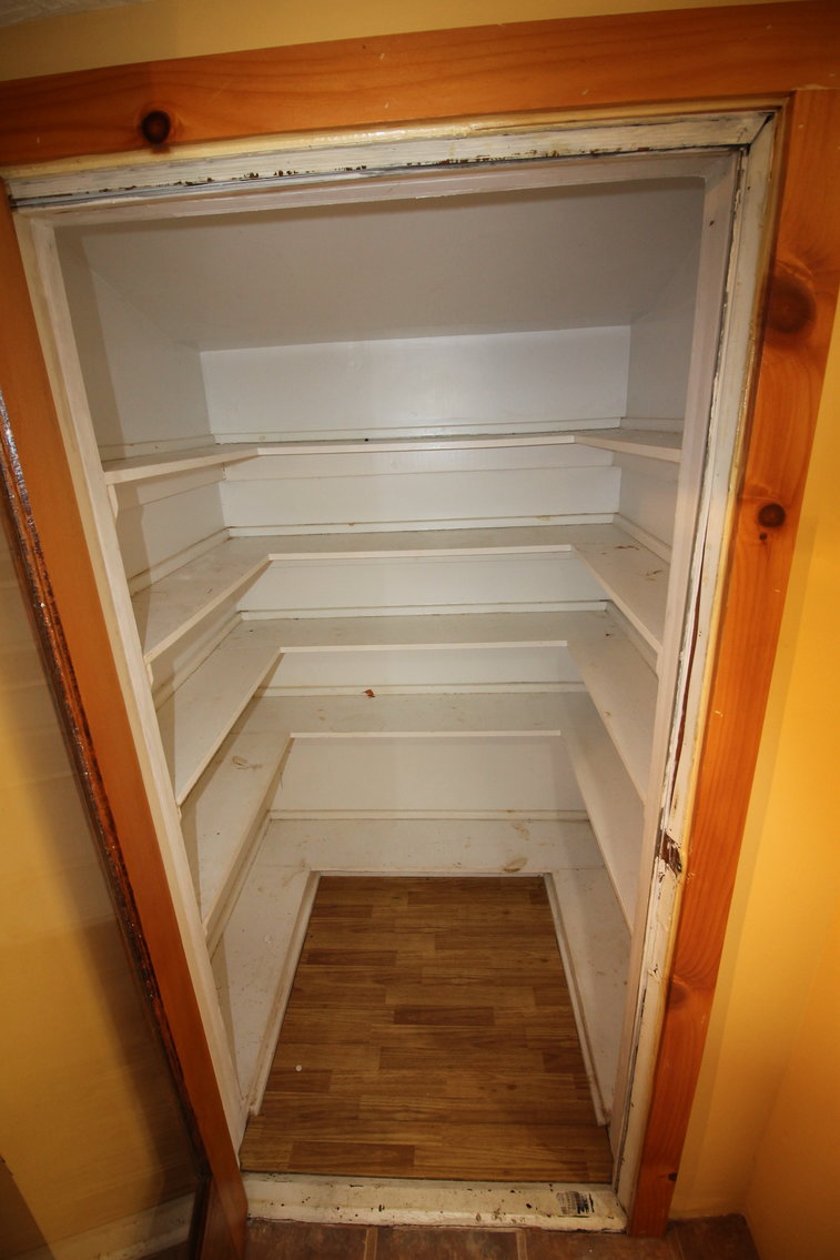 Image for Home & Lots - 3 BR/1 BA Home on .3 +/- Acre Lot AND Adjacent 3.3 +/- Acre & .7 +/- Acre Lots--SELLS to the HIGHEST BIDDER!!