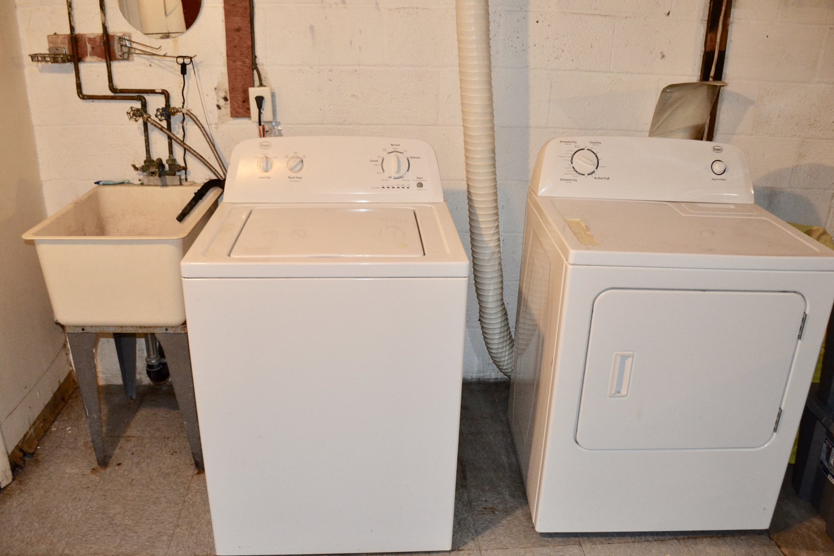 Image for 3 BR/3 BA Home w/Basement on Corner Lot in Fairfax County--1.8 Miles to Franconia/Springfield Metro Station