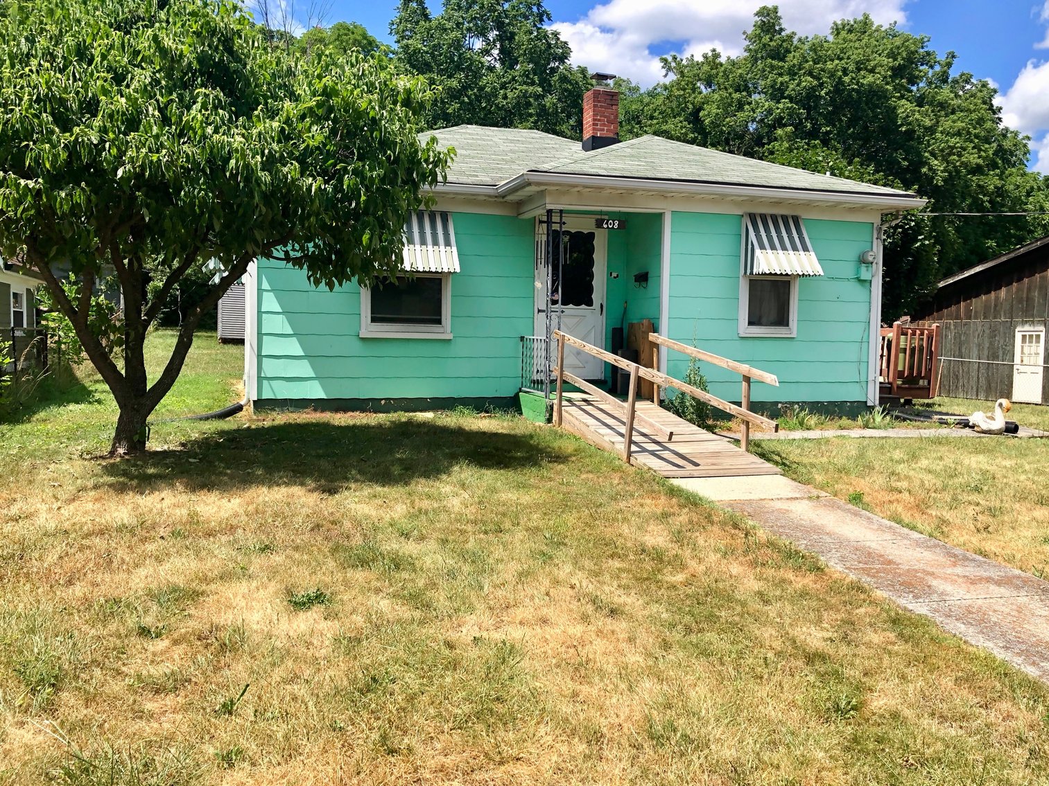 Image for 2 BR/1 BA Home in Harrisonburg, VA, Only 2 Miles From James Madison Univeristy--SELLS to the HIGHEST BIDDER!!