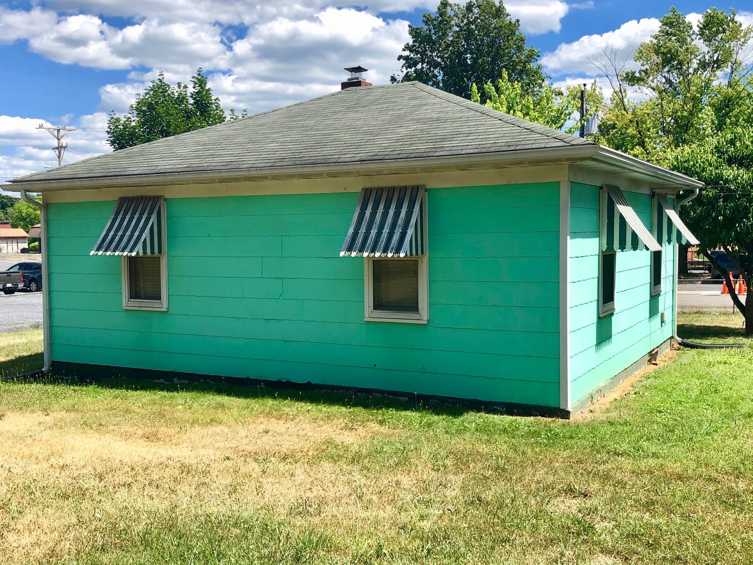 Image for 2 BR/1 BA Home in Harrisonburg, VA, Only 2 Miles From James Madison Univeristy--SELLS to the HIGHEST BIDDER!!