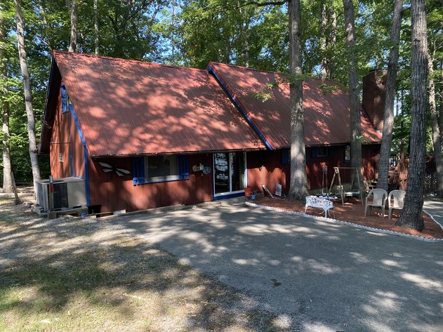Image for Little Retreat @ Kerr Lake – Main Cottage Plus Four (4) A-Frame Cabins - Dock With Boat Slip - Income Potential - 877 Riverview Ave., Buffalo Junction, VA 24529