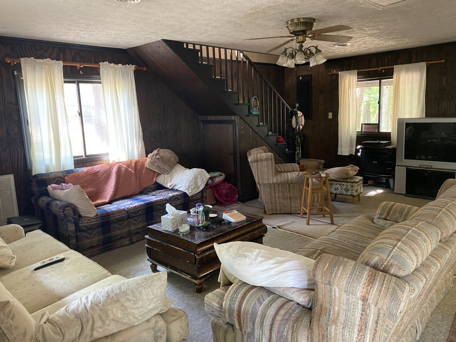 Image for Little Retreat @ Kerr Lake – Main Cottage Plus Four (4) A-Frame Cabins - Dock With Boat Slip - Income Potential - 877 Riverview Ave., Buffalo Junction, VA 24529